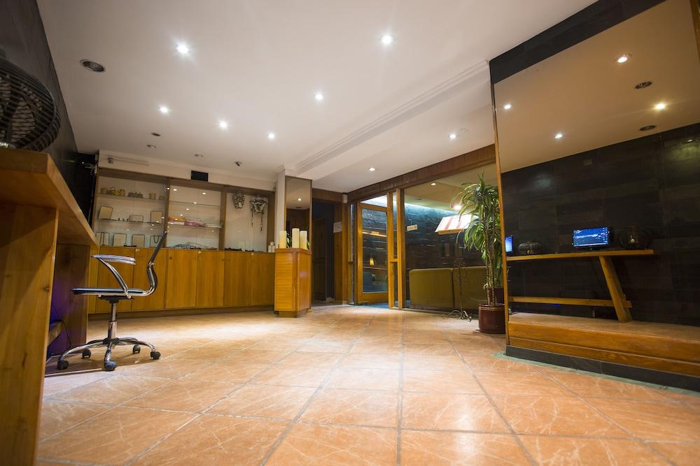 lobby