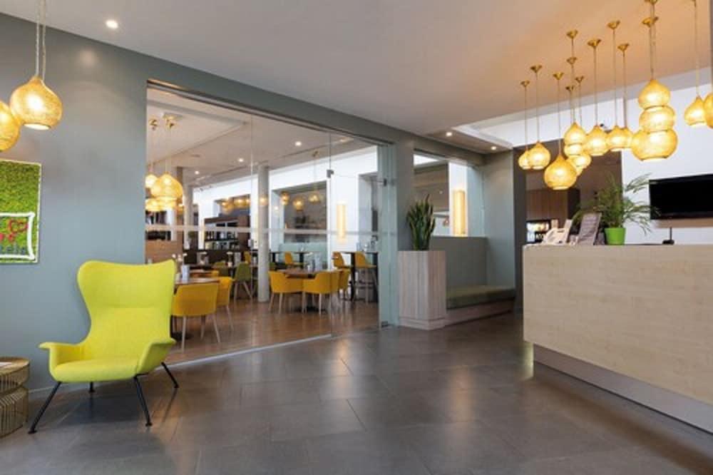 lobby