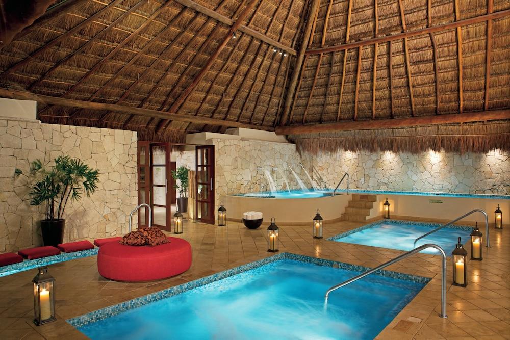 swimming pool spa