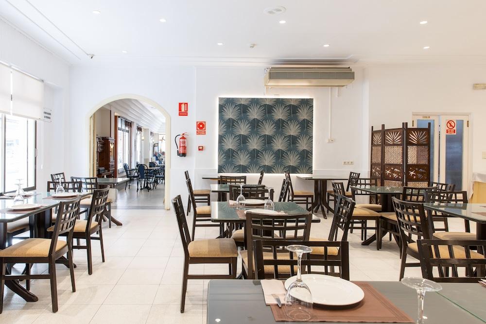 restaurant-cafeteria