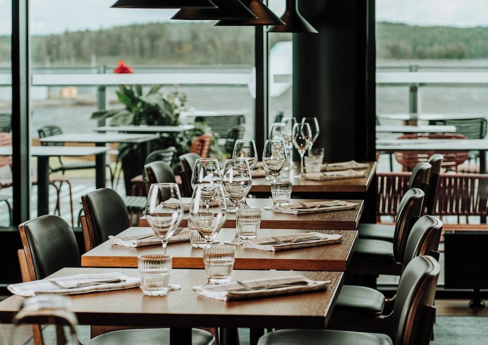 restaurant cafeteria