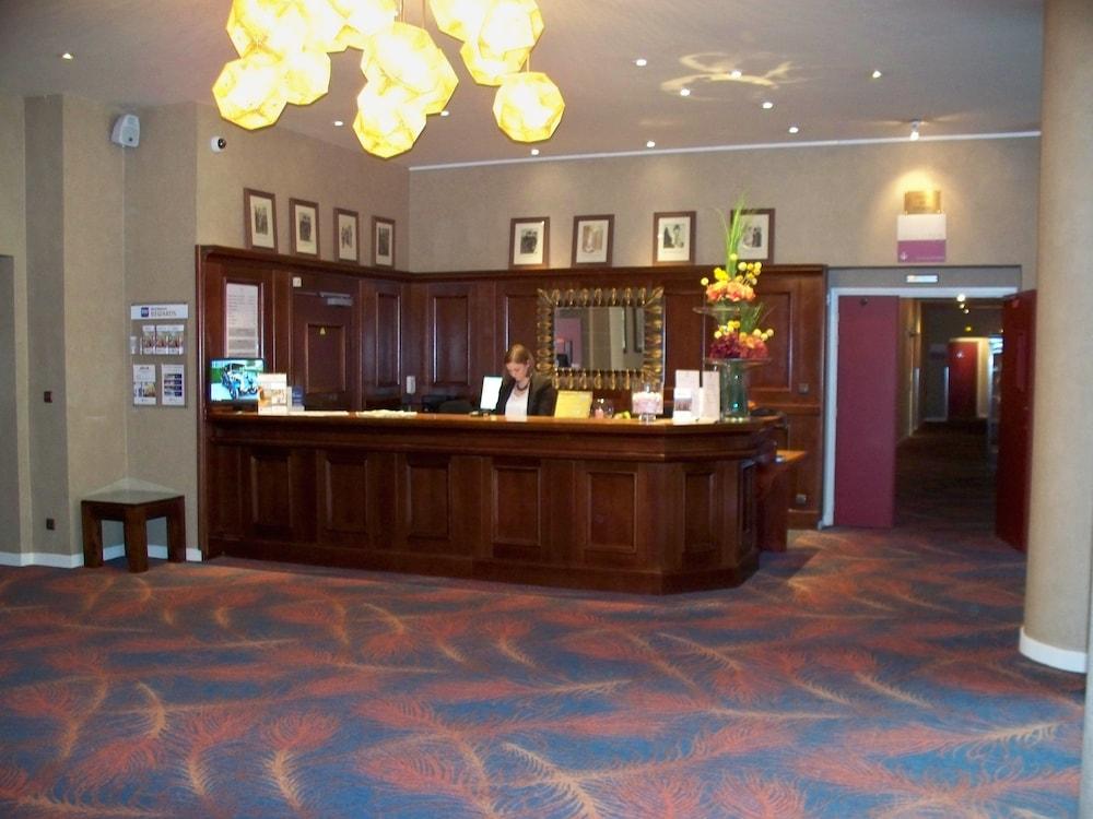 lobby
