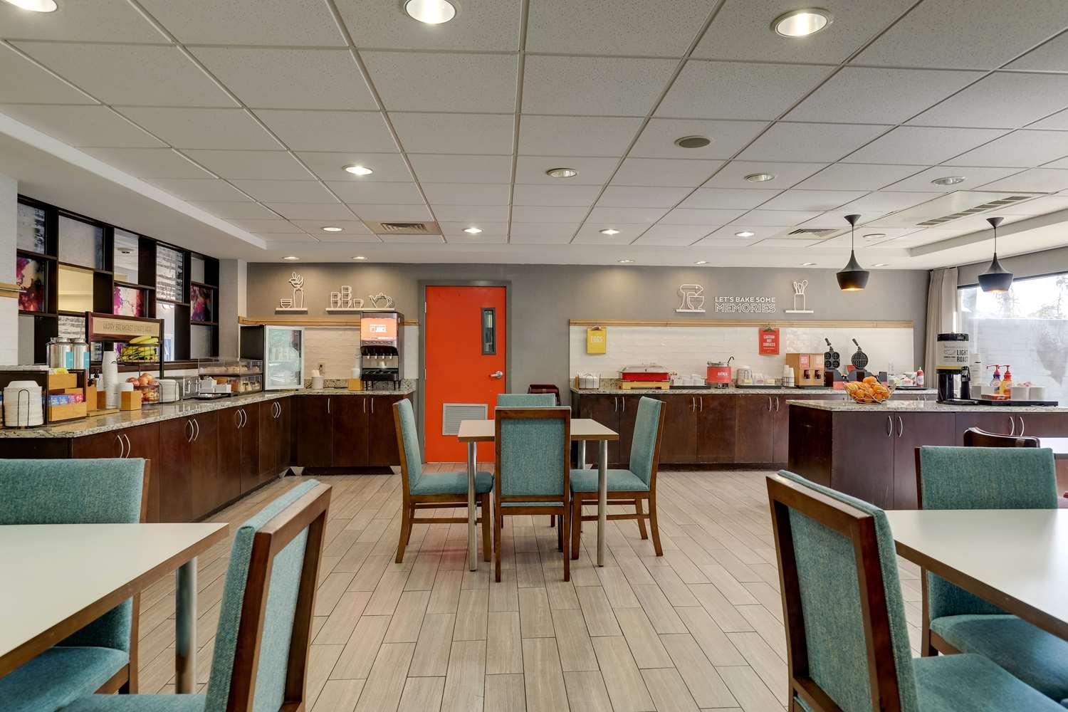 restaurant cafeteria