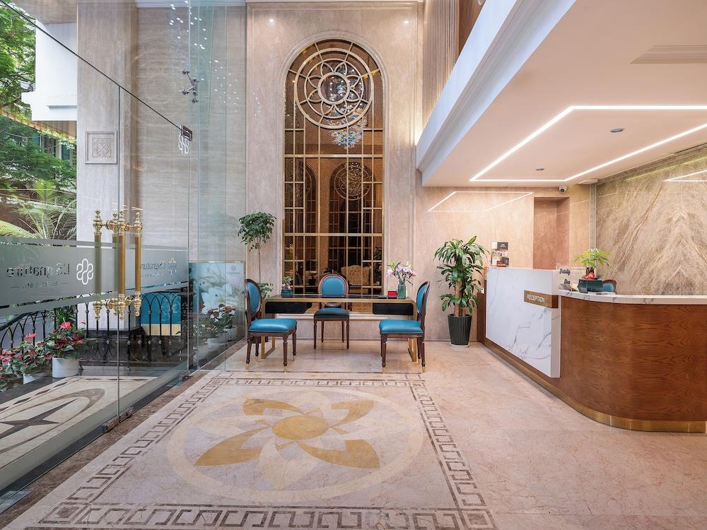 lobby
