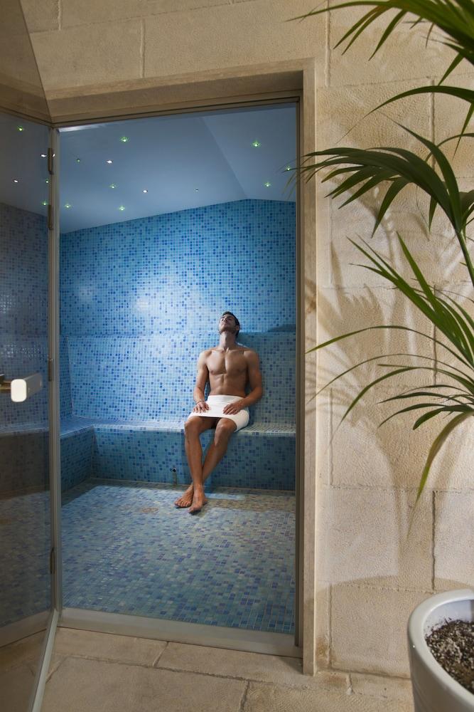 swimming pool spa
