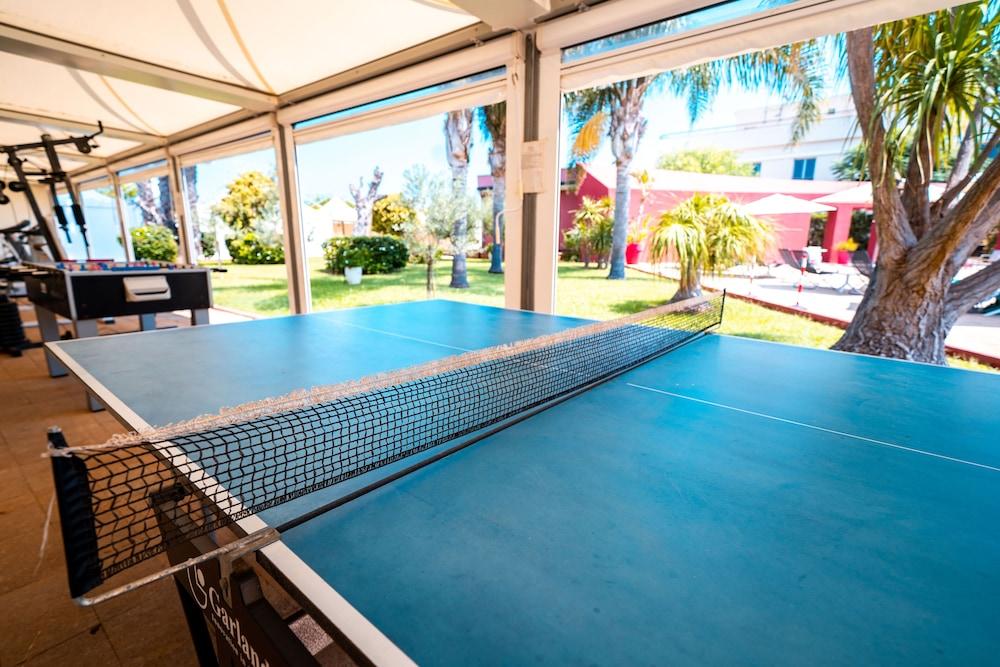 swimming pool spa