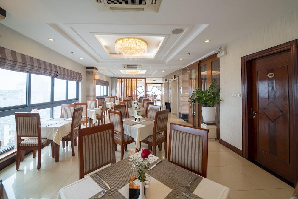 restaurant-cafeteria