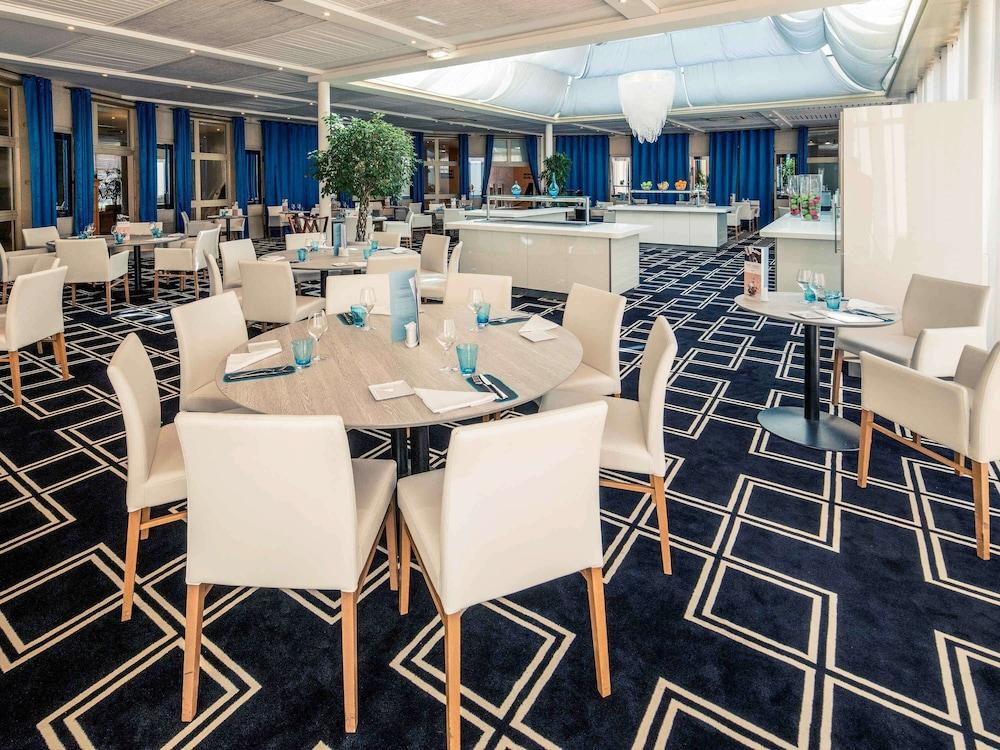 restaurant-cafeteria