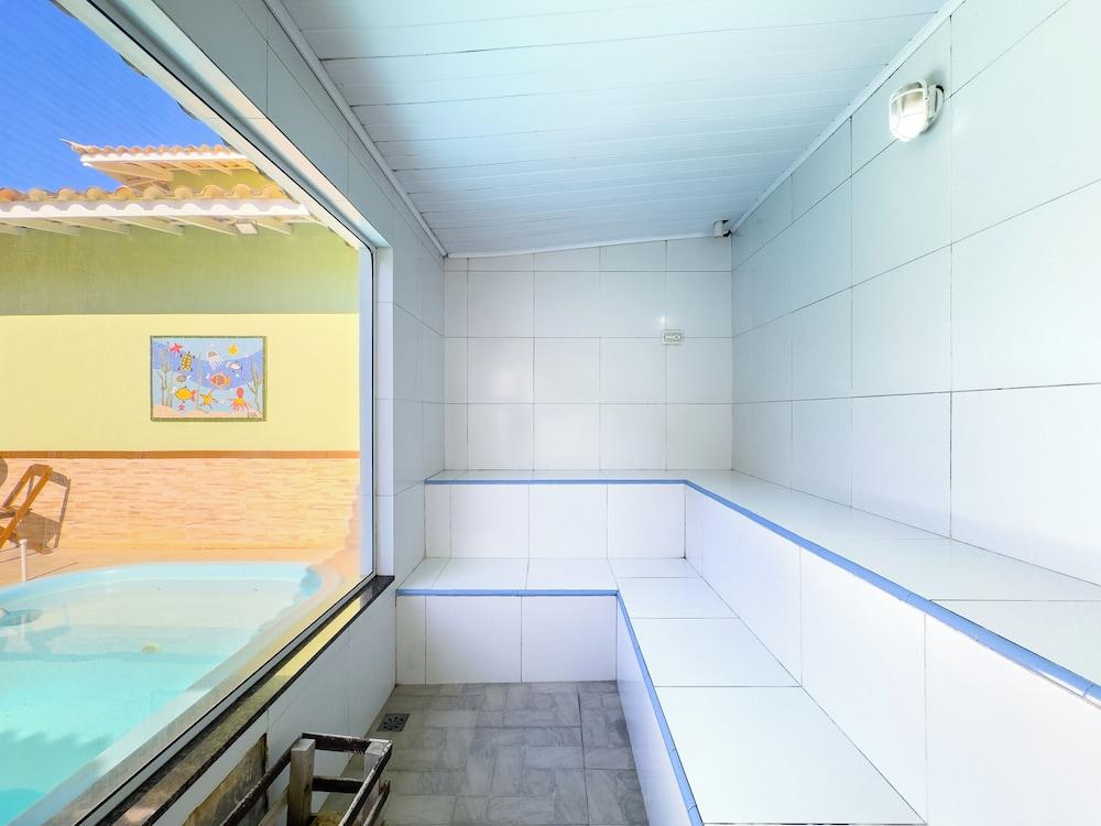 swimming pool spa