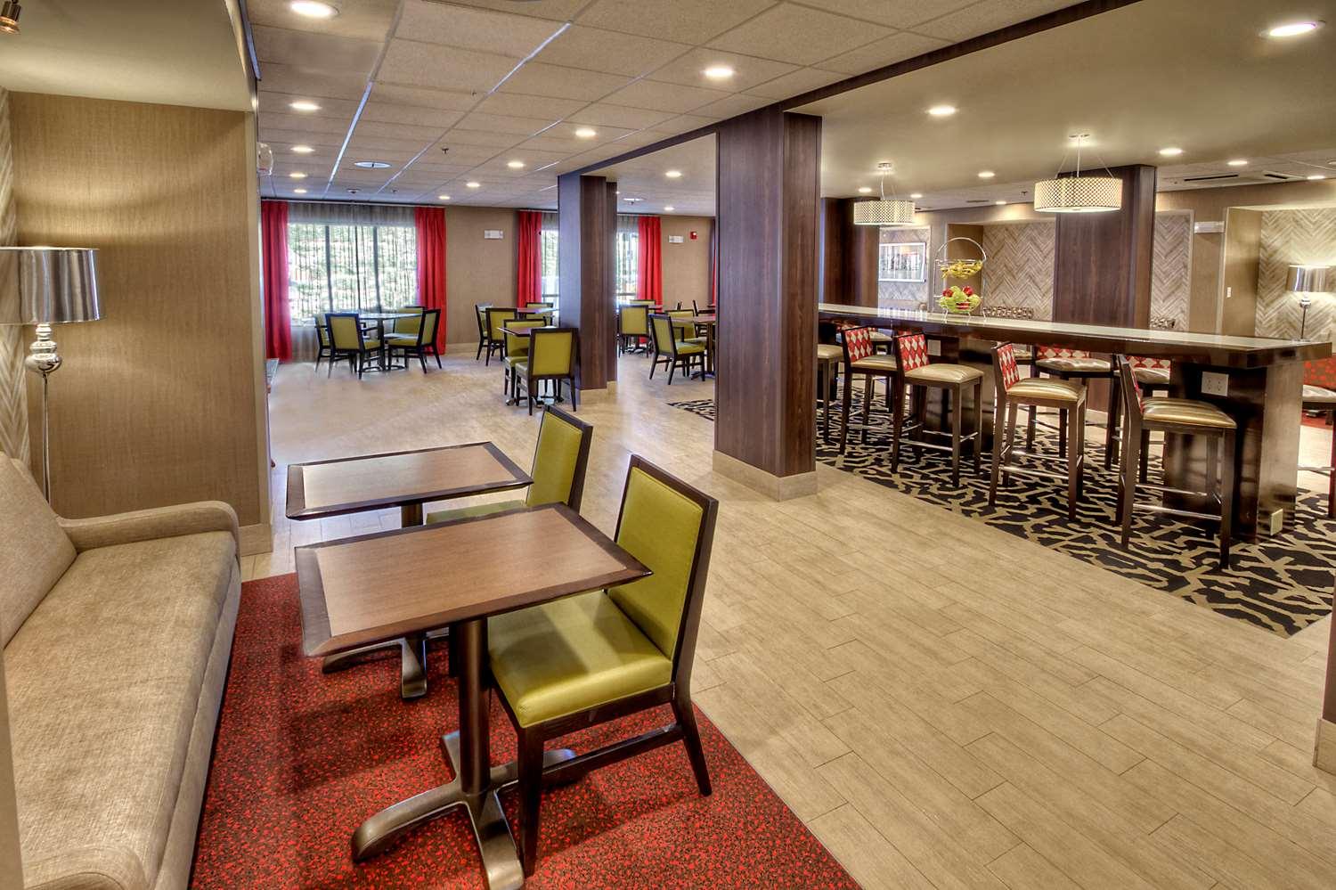 restaurant cafeteria