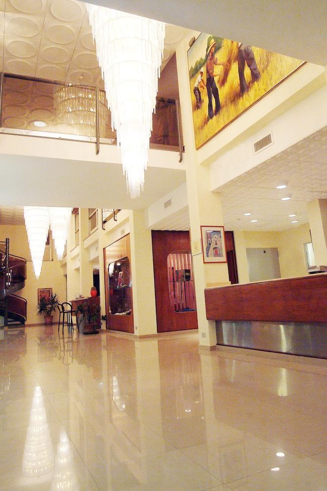 lobby