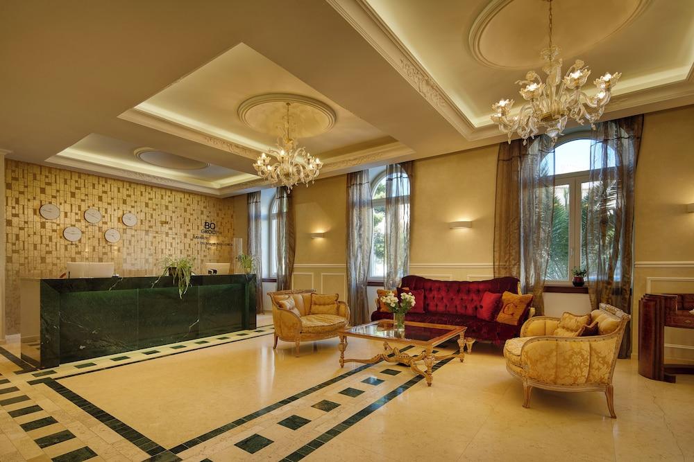 lobby