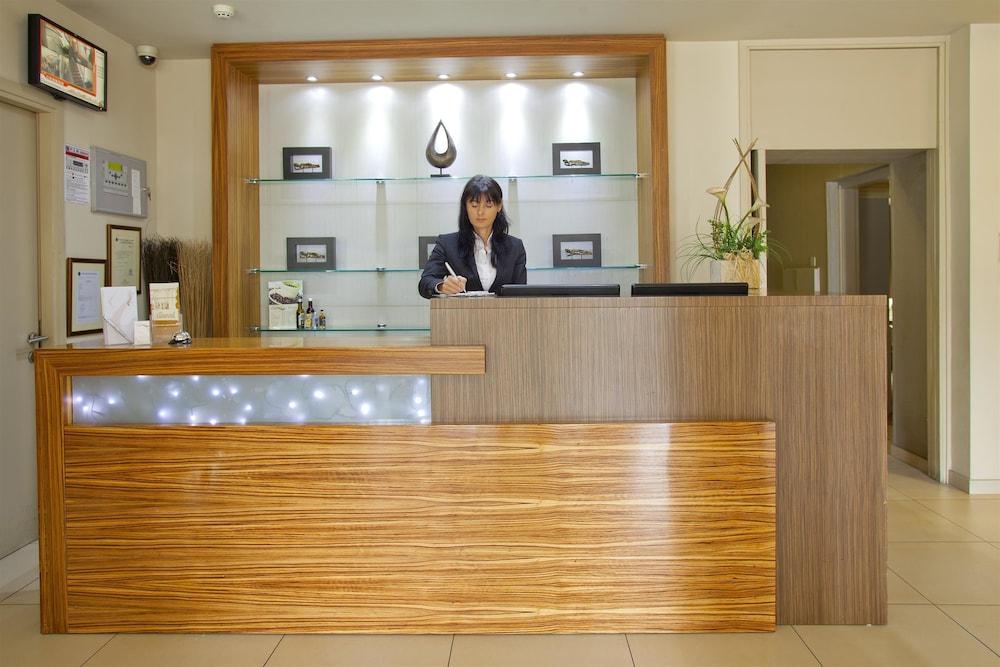 lobby