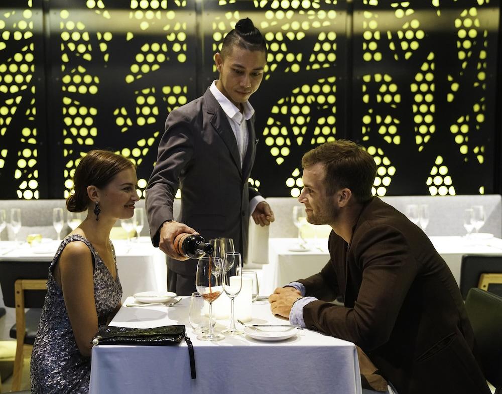 restaurant cafeteria