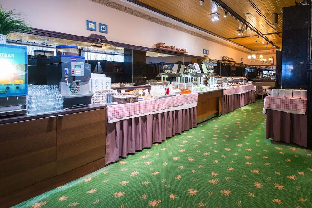 restaurant-cafeteria