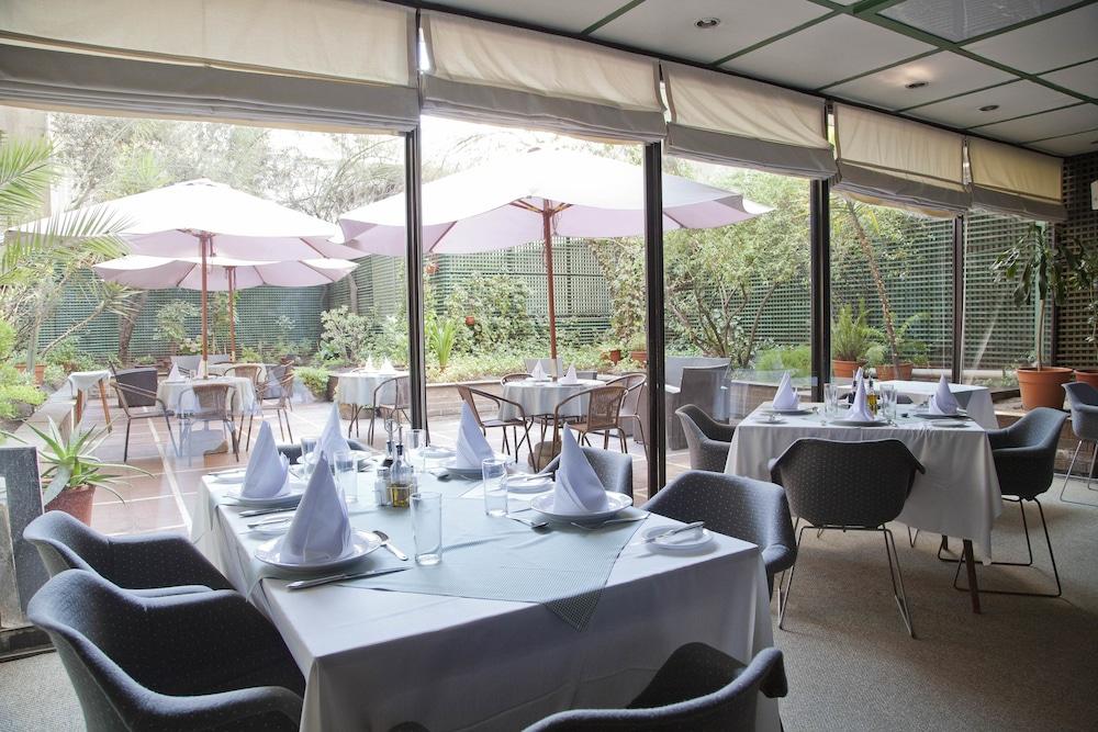 restaurant-cafeteria