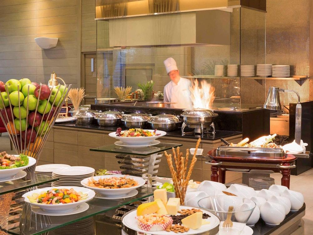 restaurant-cafeteria