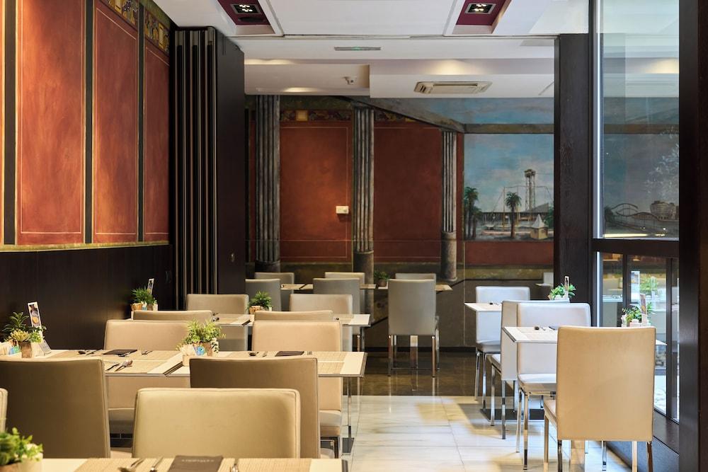 restaurant cafeteria