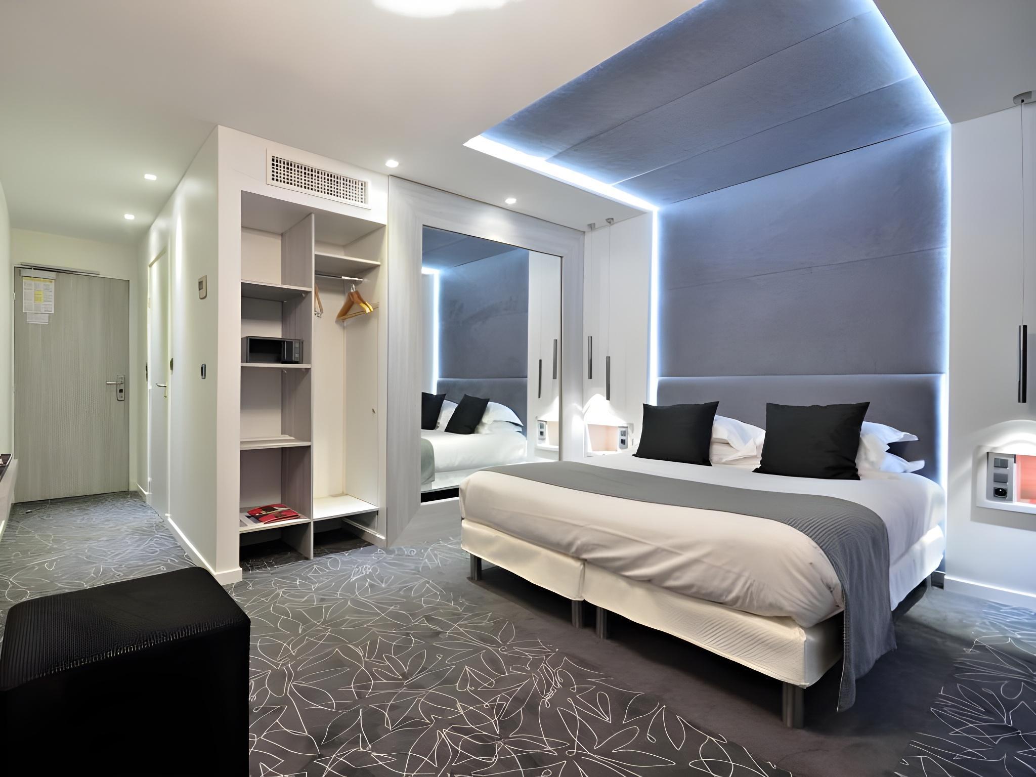 rooms