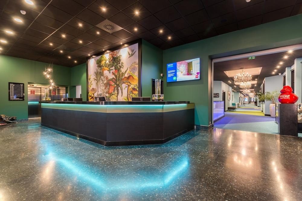 lobby