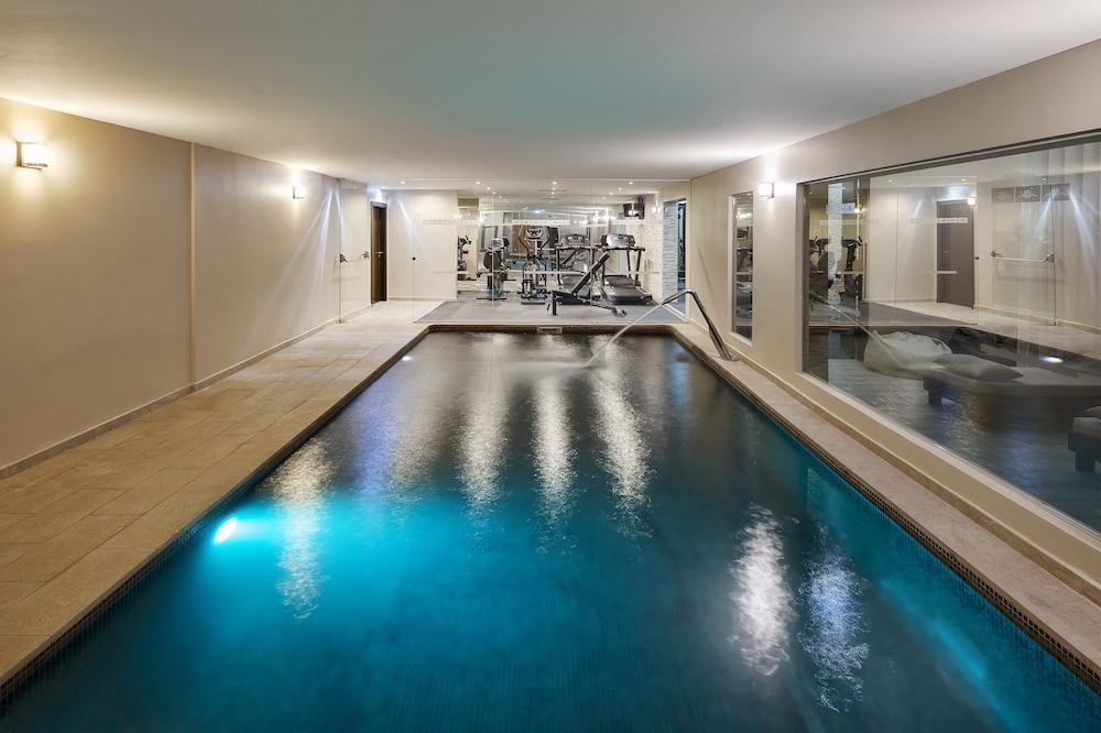 swimming pool spa