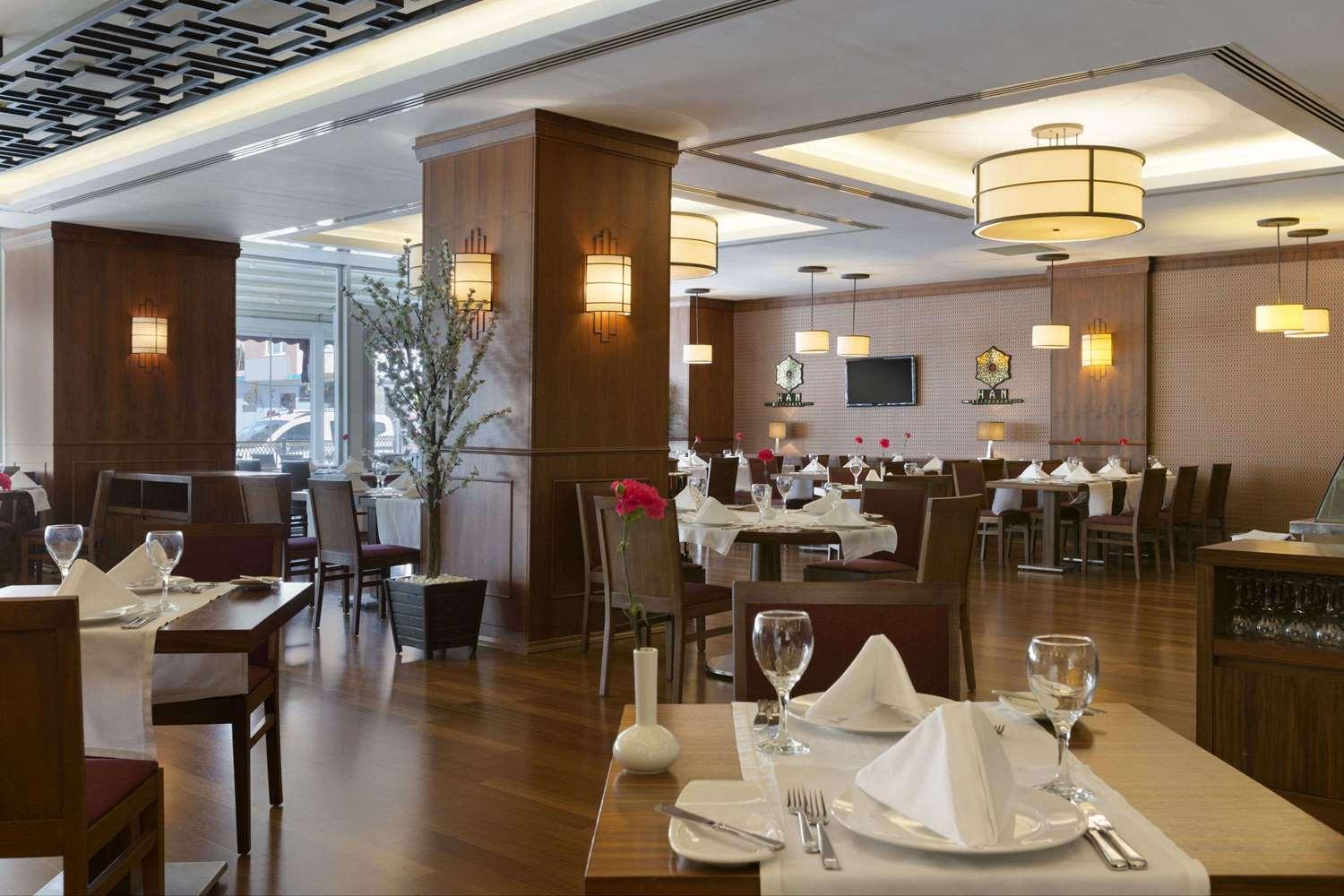 restaurant cafeteria
