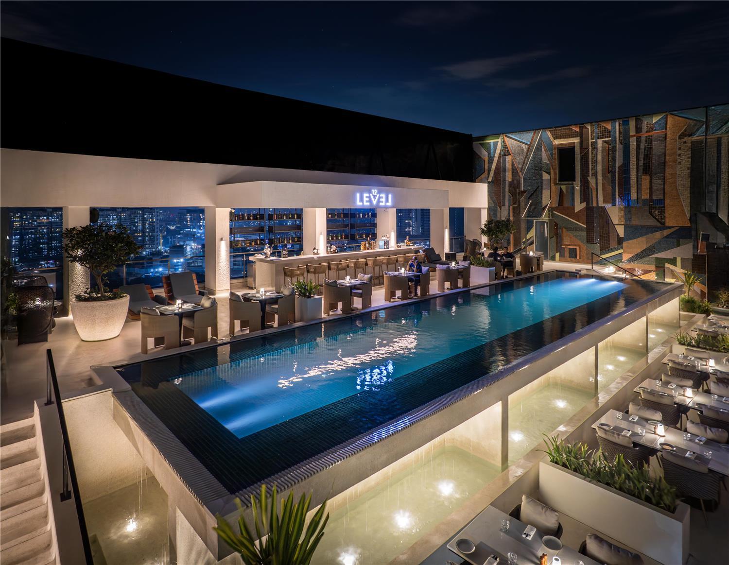 swimming pool spa