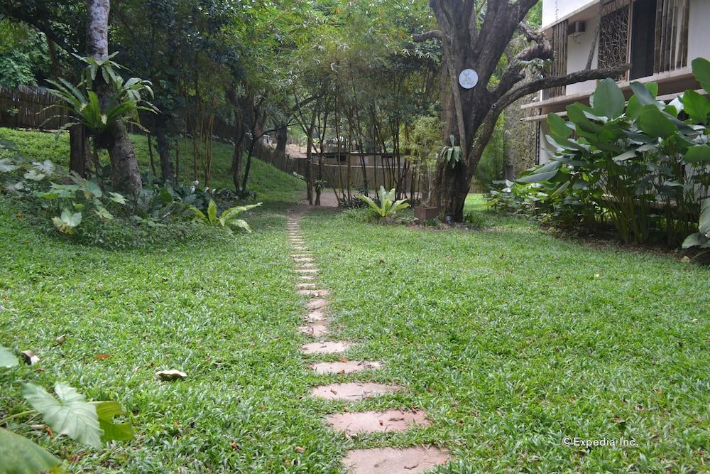 surroundings