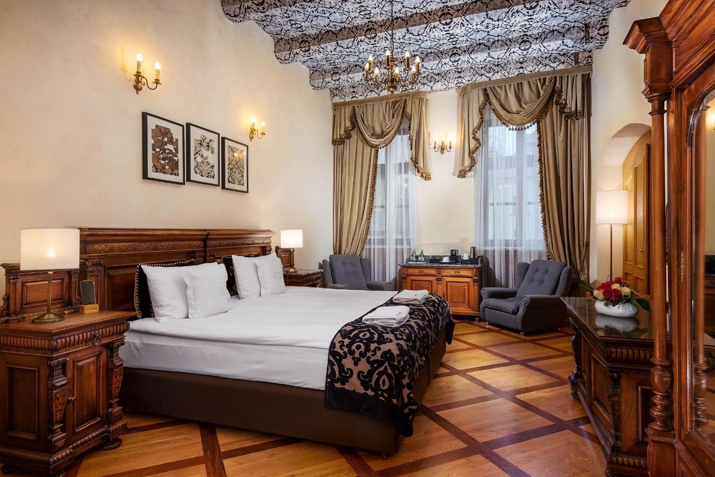 rooms