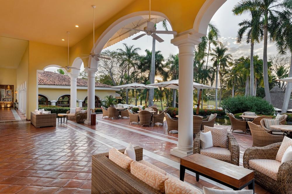 swimming pool spa