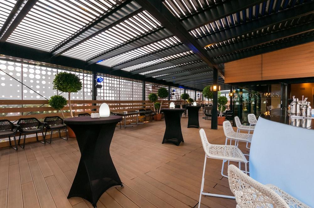 restaurant-cafeteria