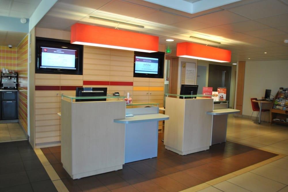 lobby