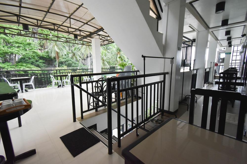 restaurant-cafeteria
