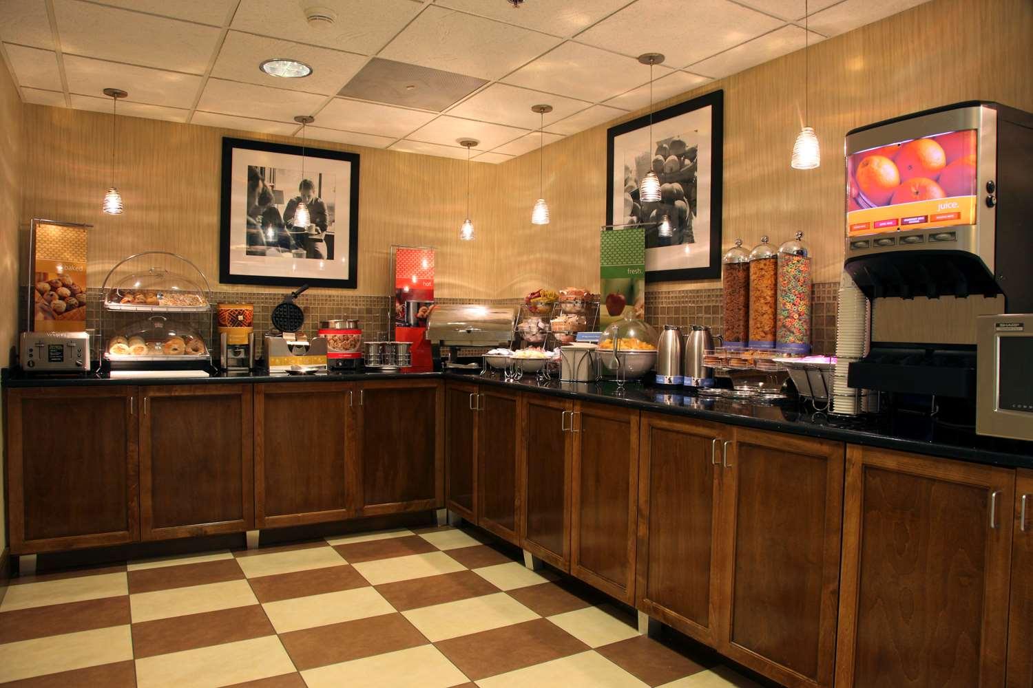 restaurant cafeteria