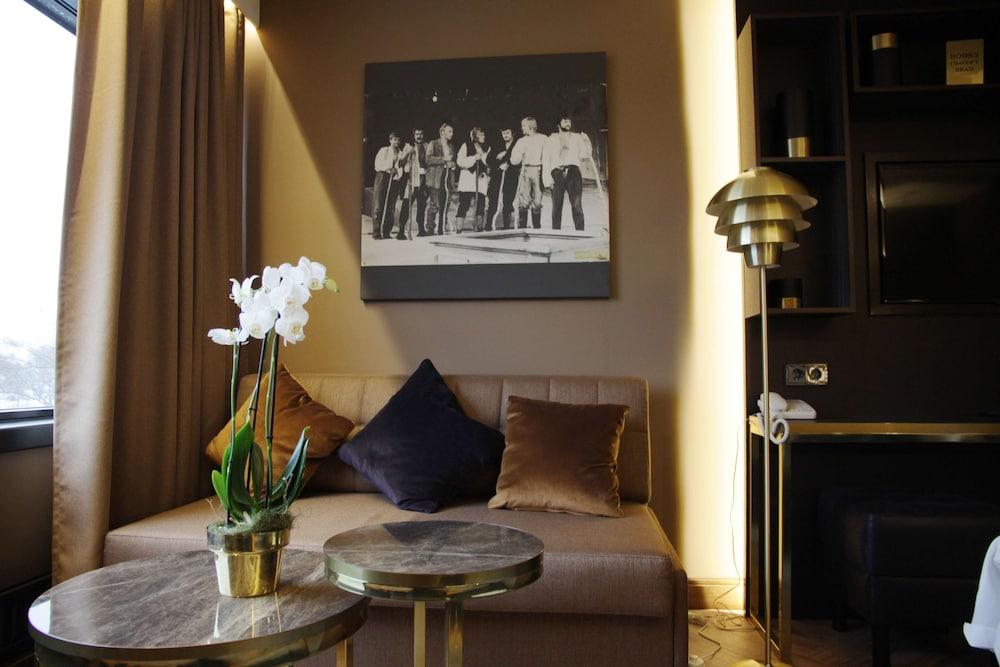 lounge