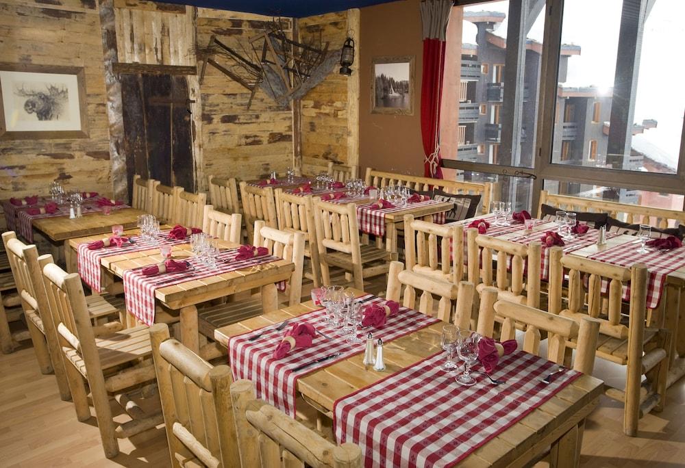 restaurant cafeteria