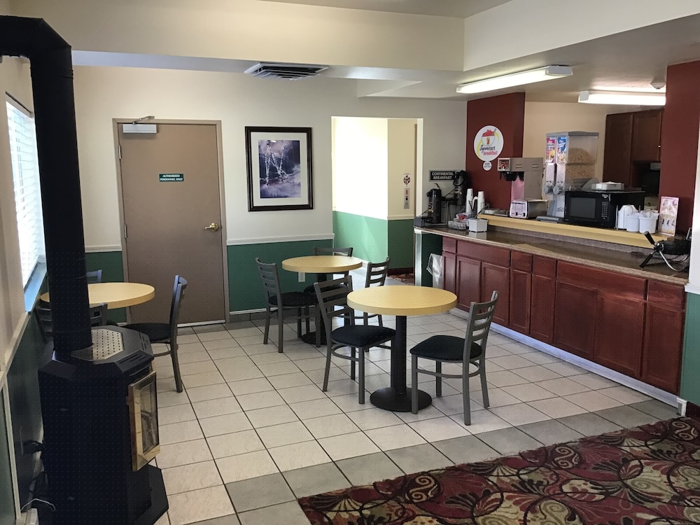 restaurant-cafeteria