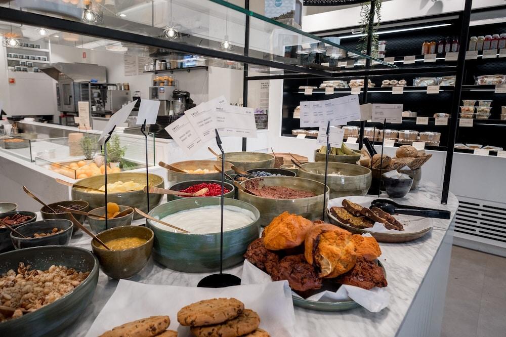 restaurant-cafeteria