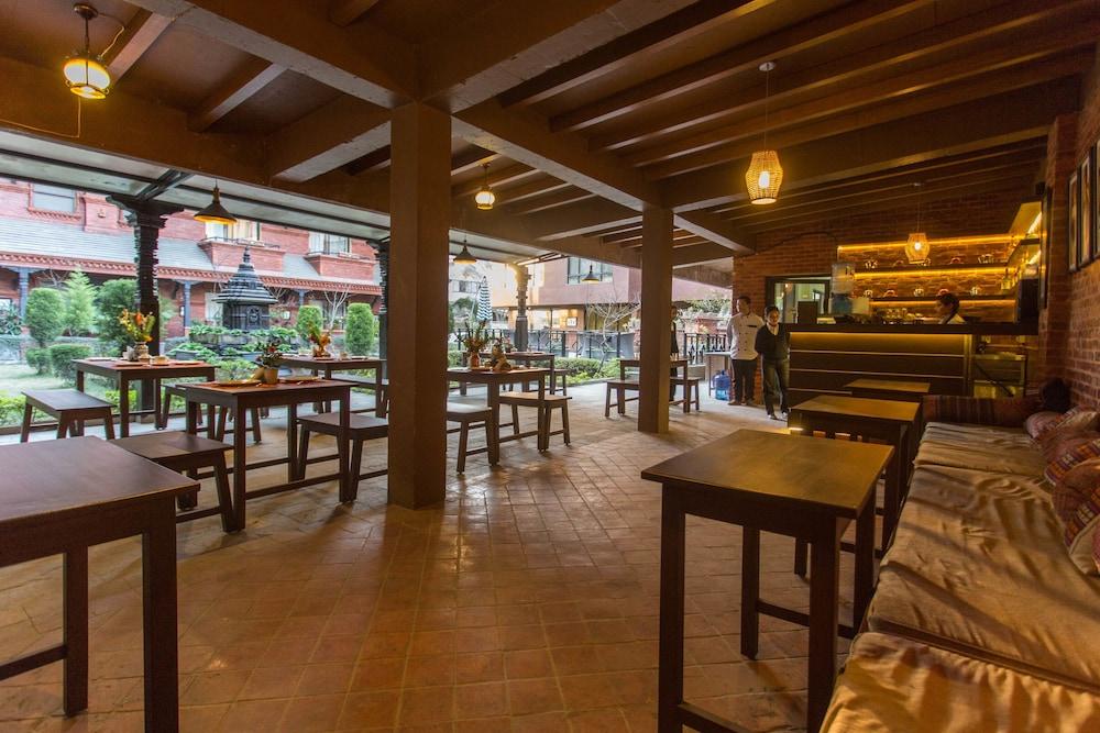 restaurant-cafeteria