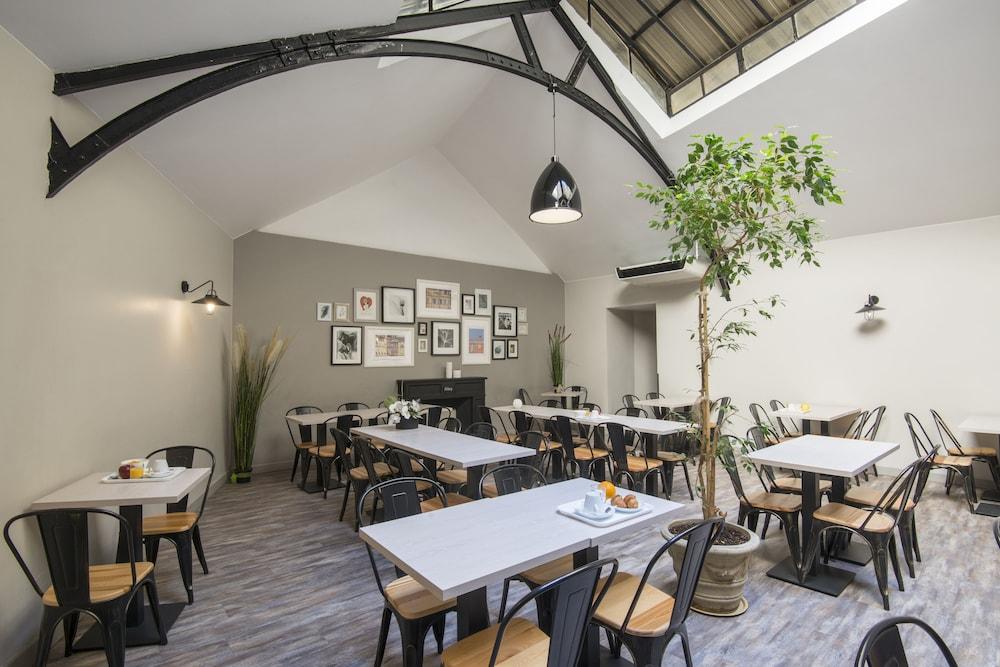 restaurant-cafeteria