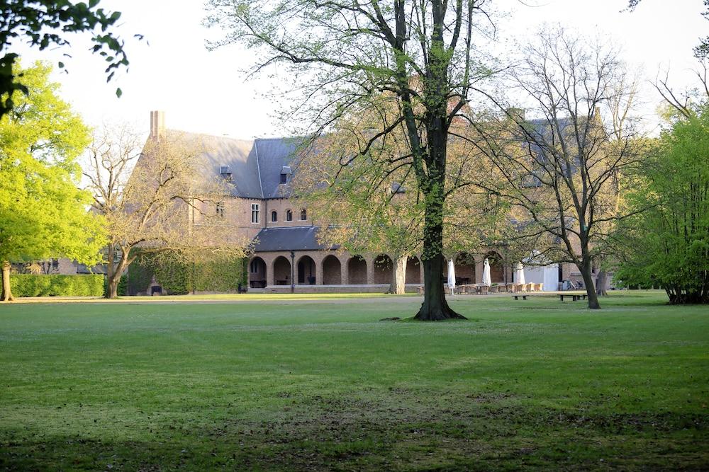 surroundings