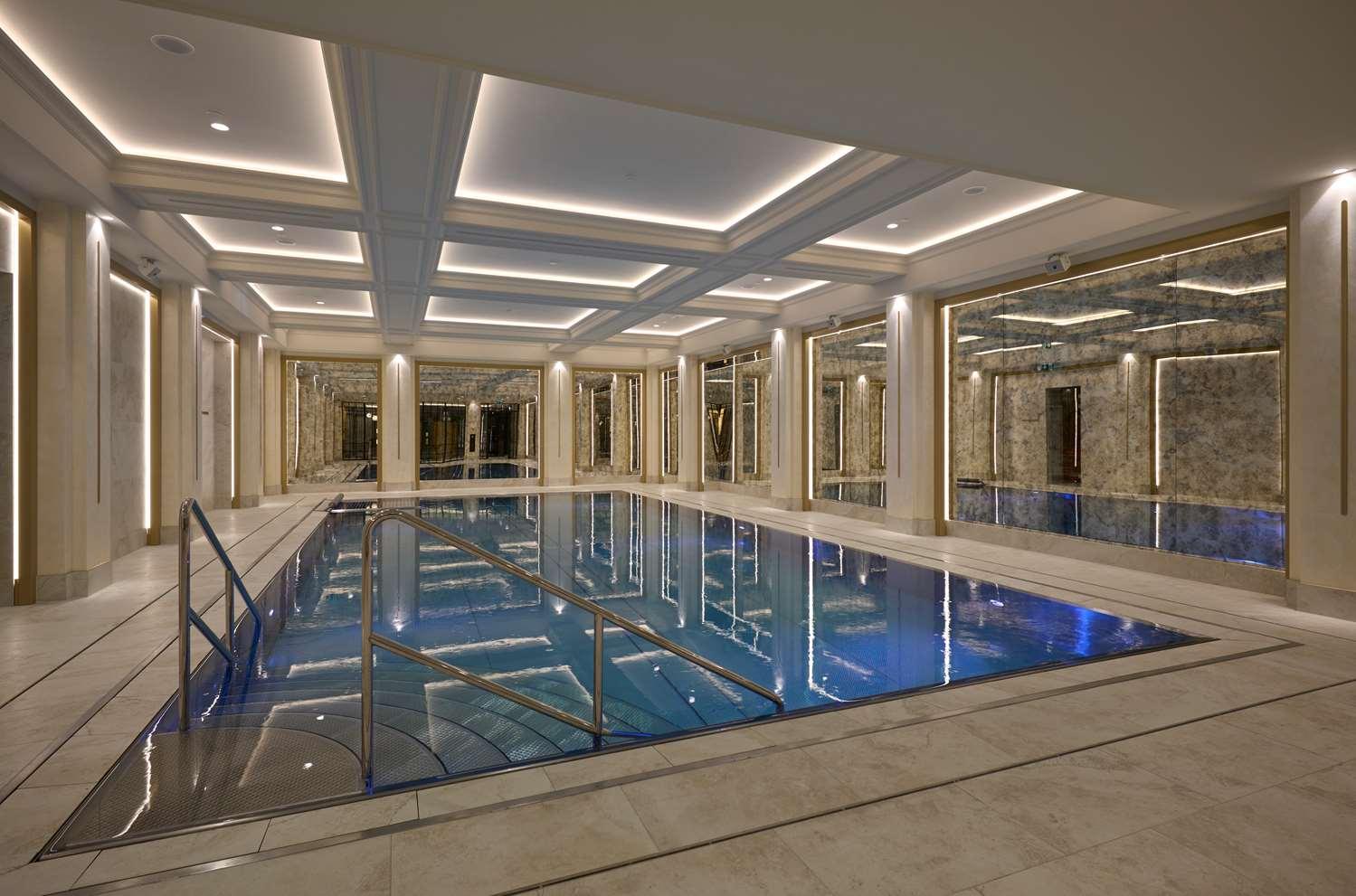 swimming pool spa