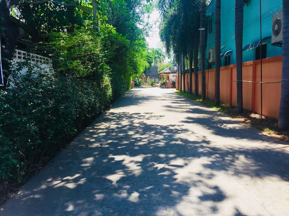 surroundings