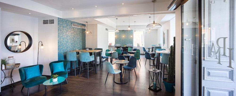 restaurant-cafeteria