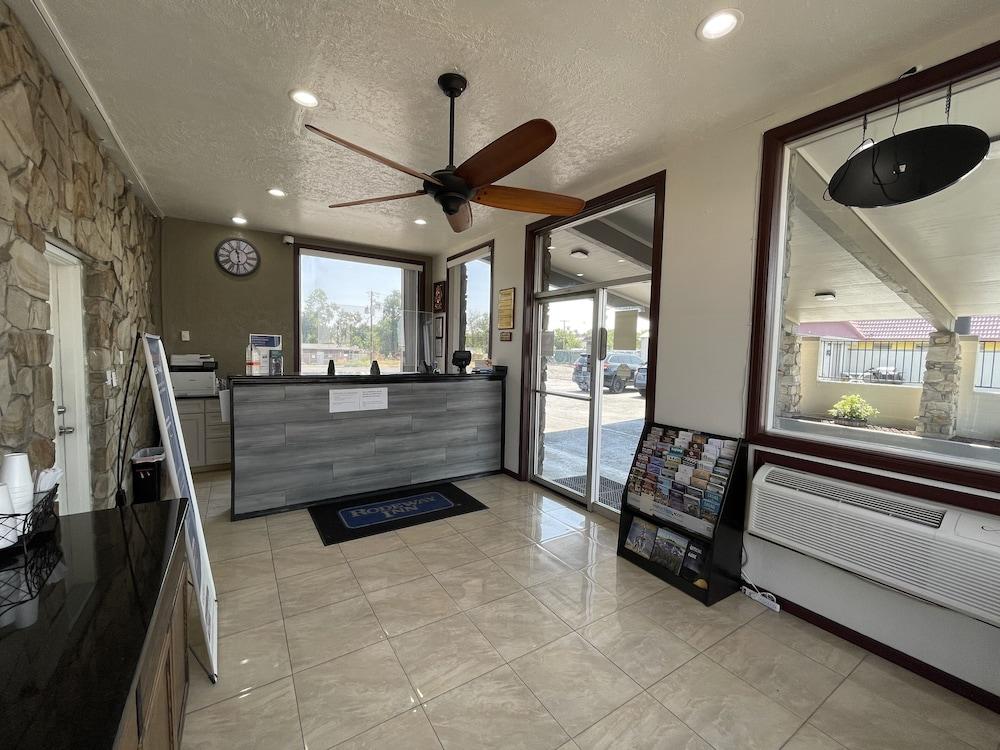 lobby