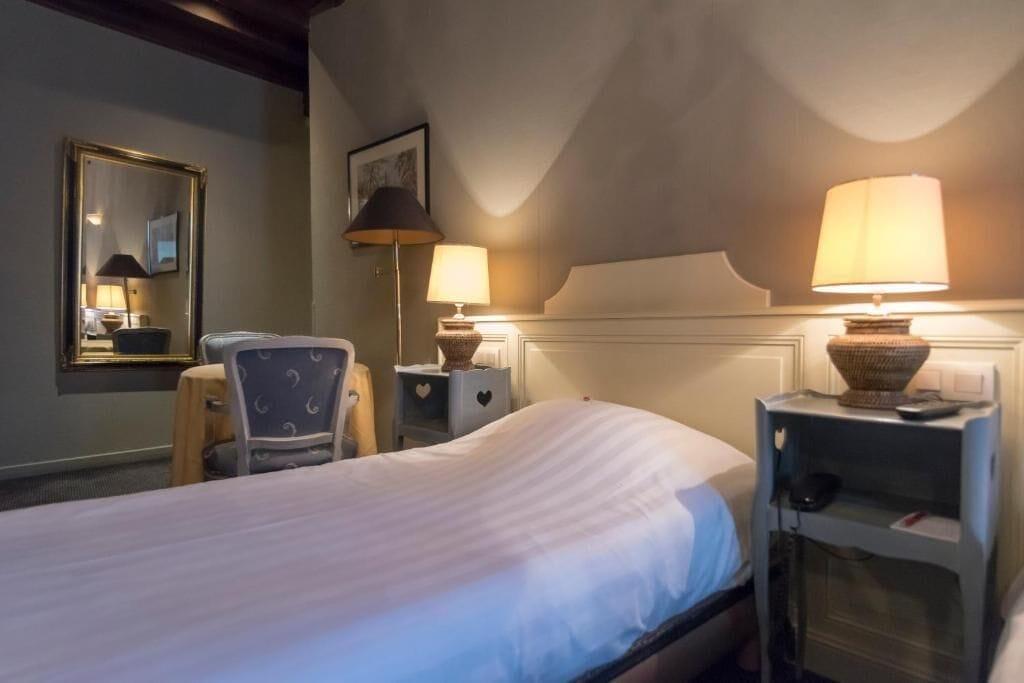 rooms