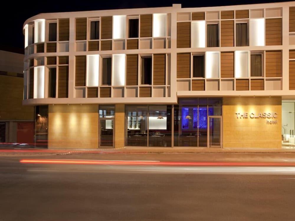 hotel