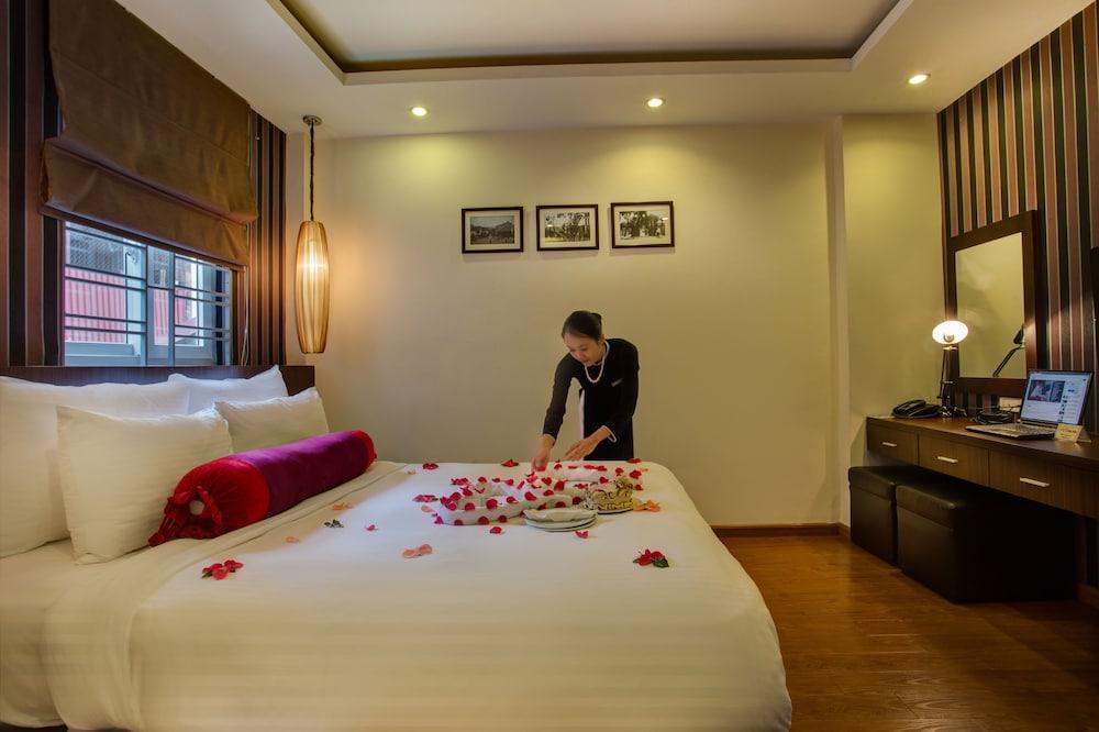 rooms