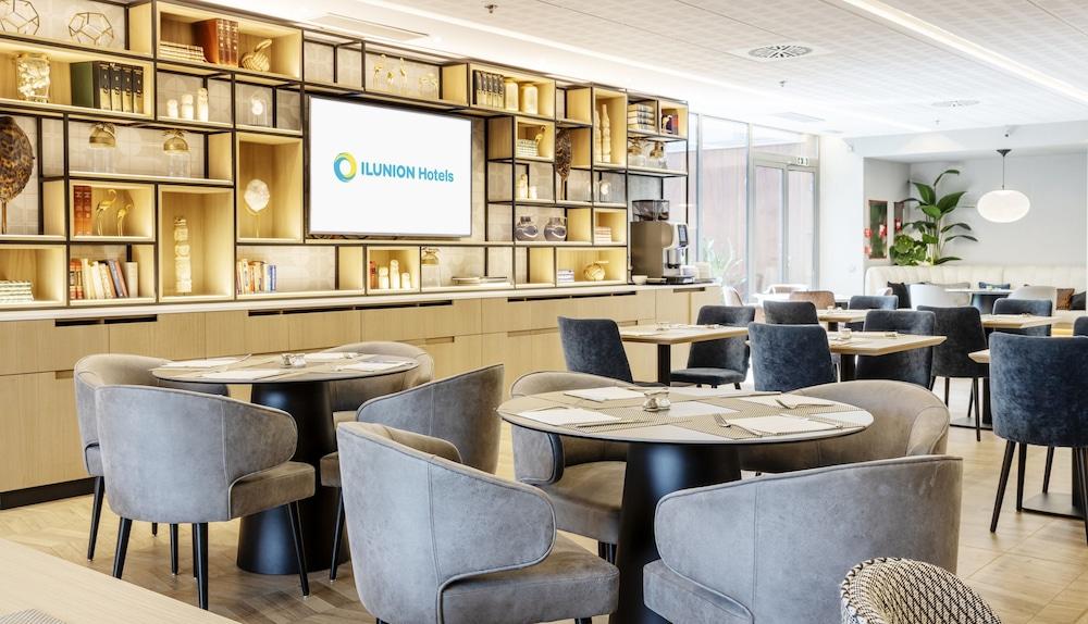 restaurant cafeteria