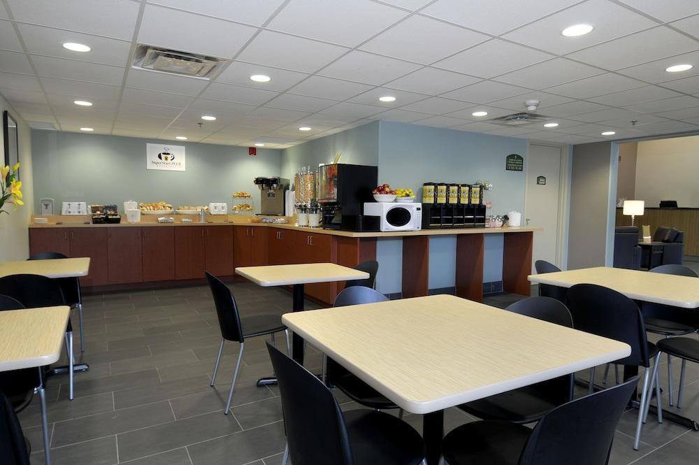 restaurant-cafeteria